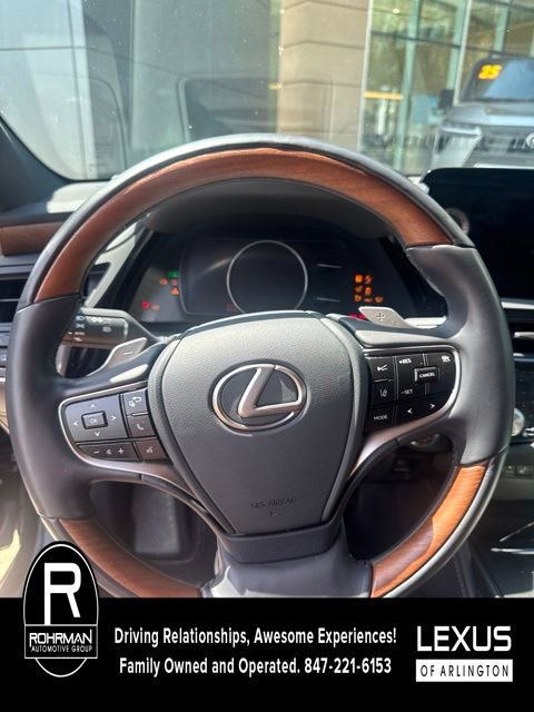 Used 2025 Lexus ES 300h w/ Accessory Package (Z1) FWD image 11