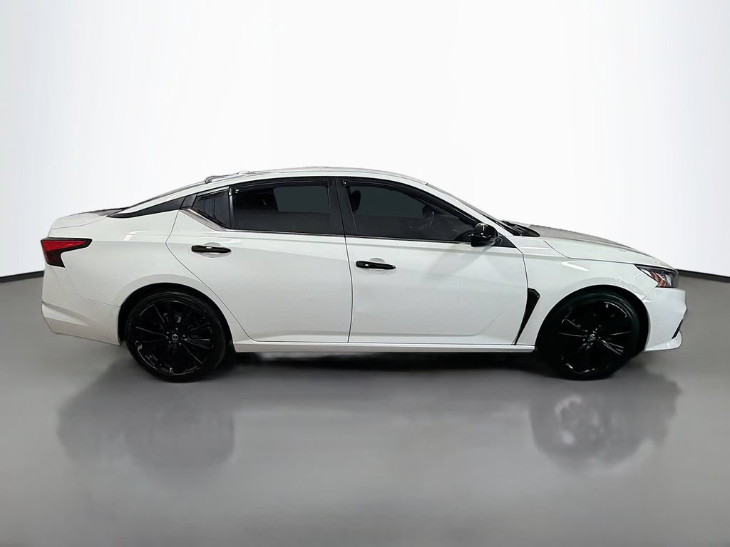Used 2019 Nissan Altima 2.5 SR FWD image 10