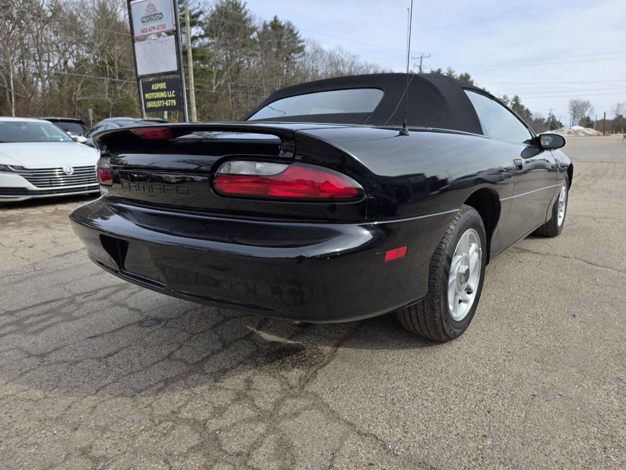 Used 1994 Chevrolet Camaro LT RWD image 9