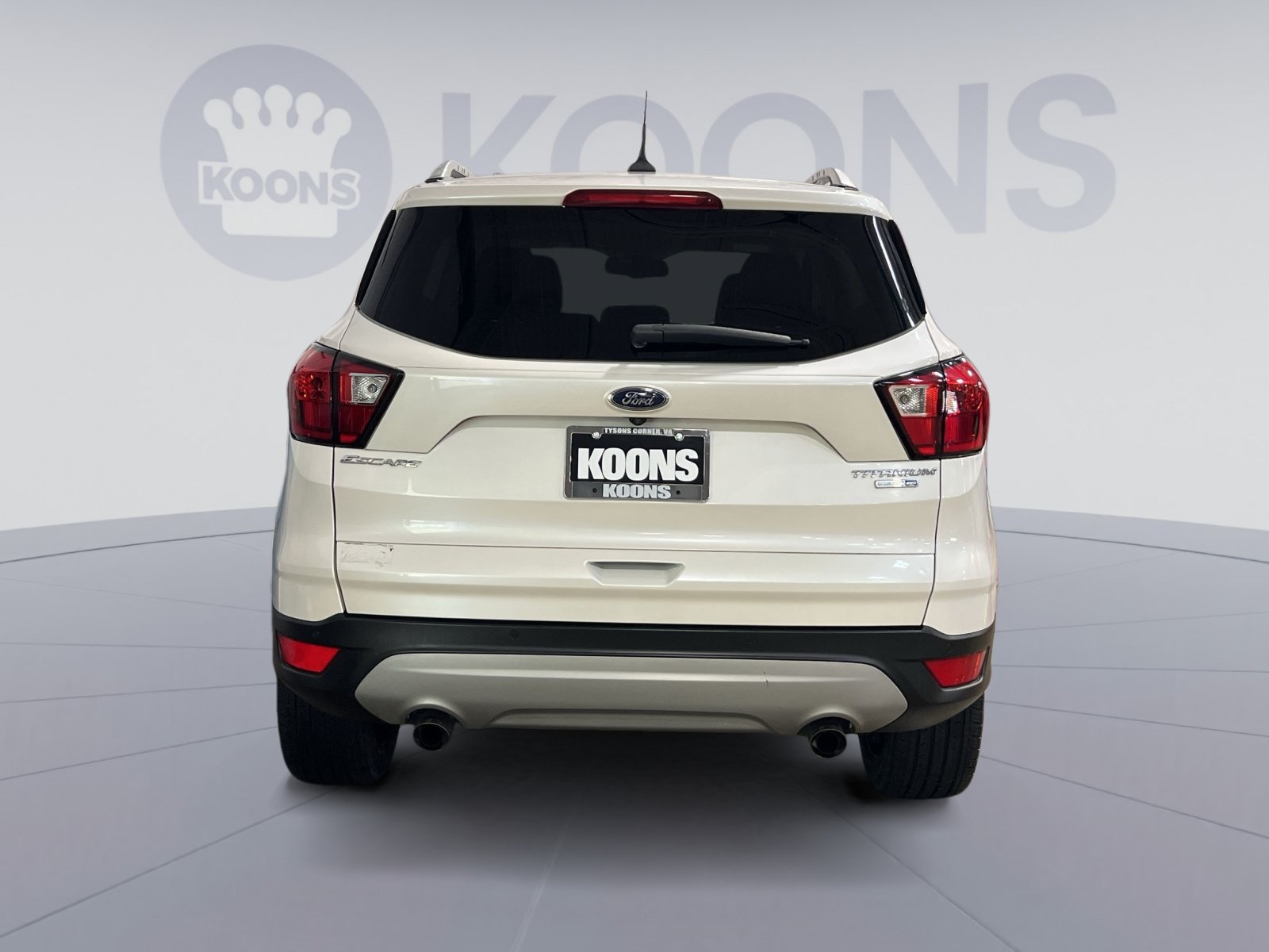 Used 2019 Ford Escape Titanium AWD/4WD image 2