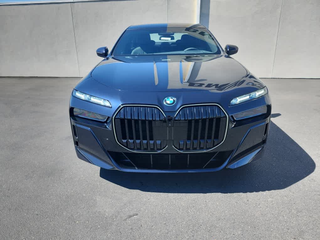 New 2026 BMW 750e xDrive w/ Executive Package AWD/4WD image 5
