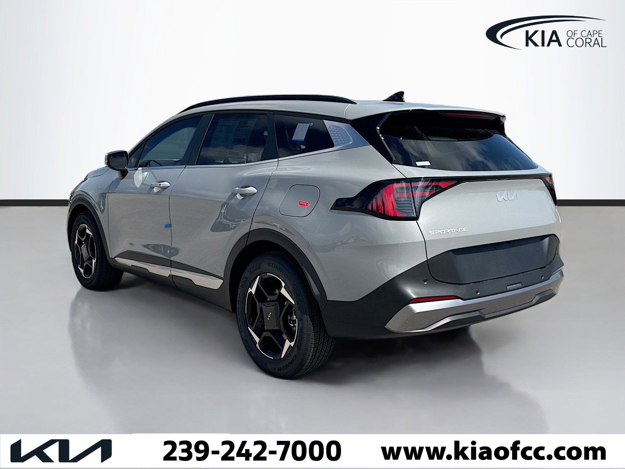 New 2026 Kia Sportage EX FWD image 4