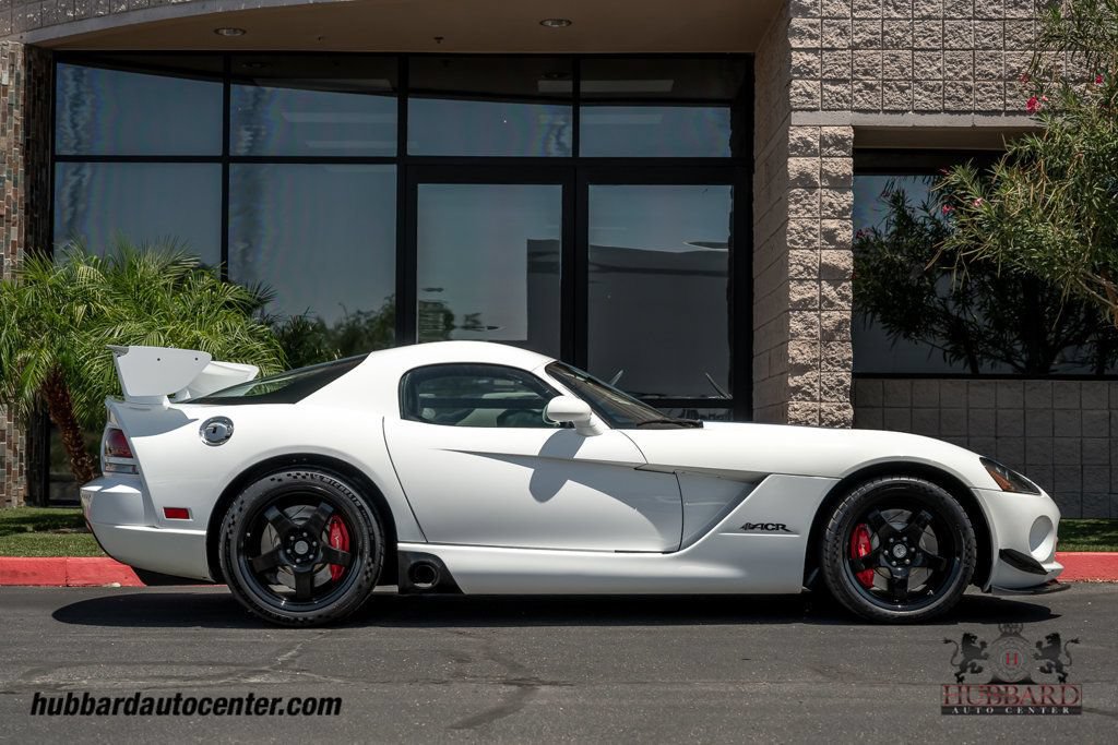 Used 2009 Dodge Viper ACR RWD image 9