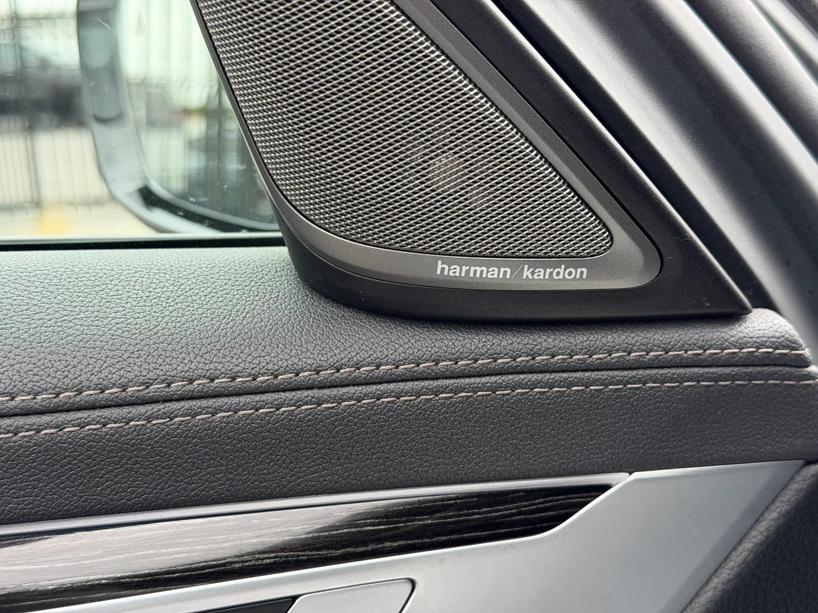 Used 2018 BMW 740i RWD image 30