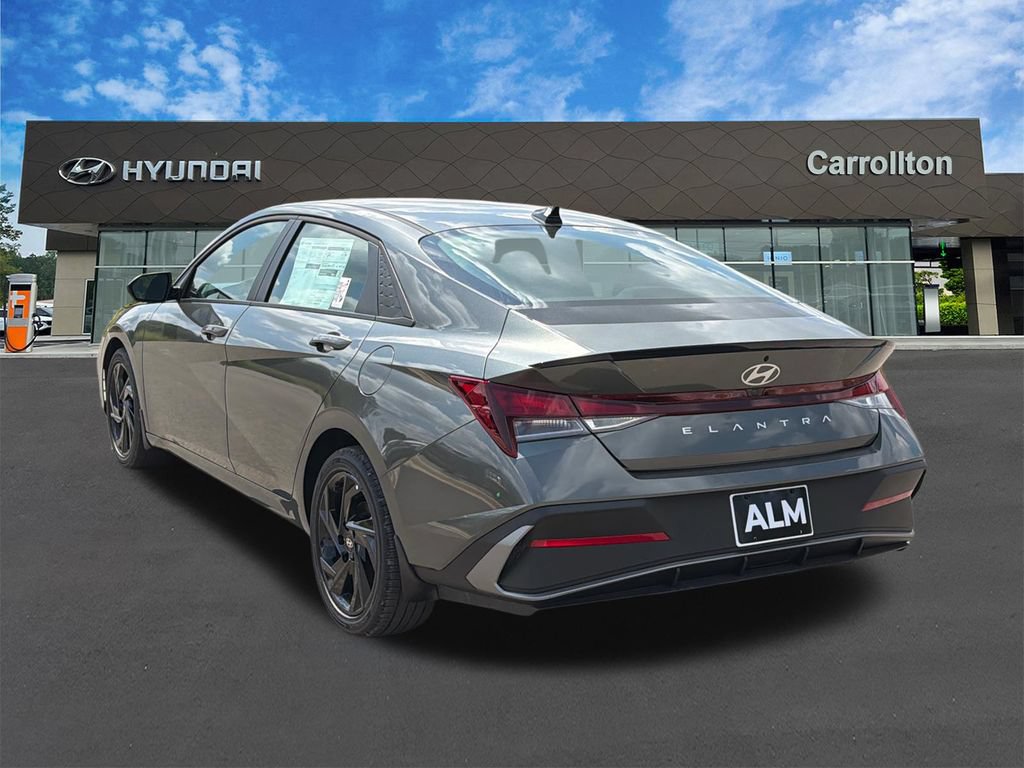 New 2026 Hyundai Elantra SEL Sport FWD image 8
