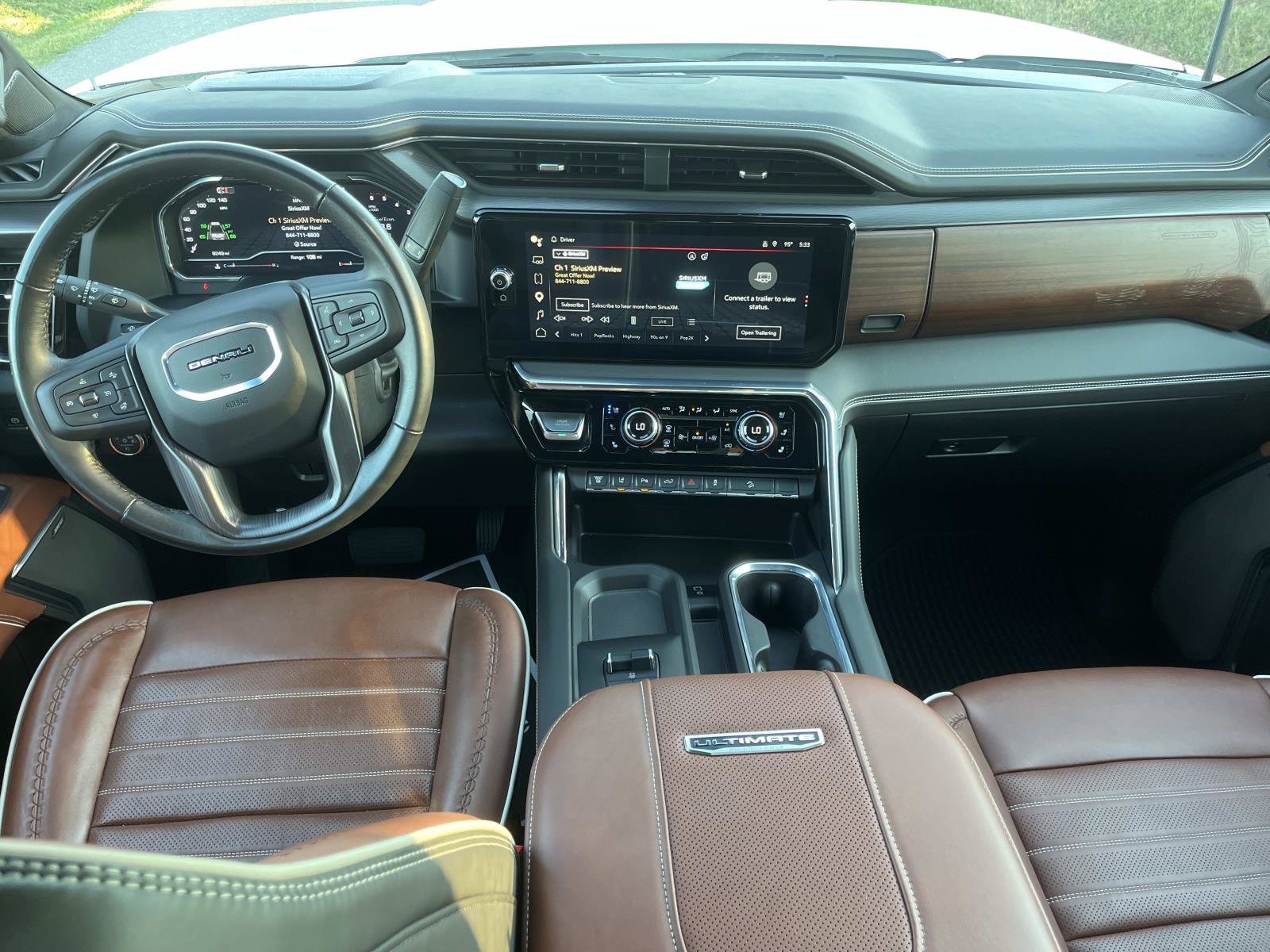 Used 2024 GMC Sierra 2500 Denali Ultimate AWD/4WD image 15