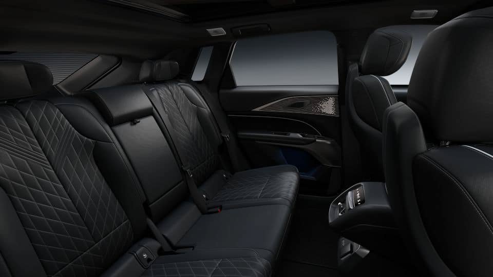 New 2026 Cadillac Lyriq V AWD/4WD image 36