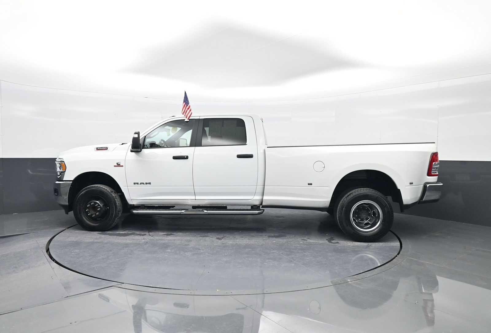 Used 2024 RAM 3500 Big Horn image 5