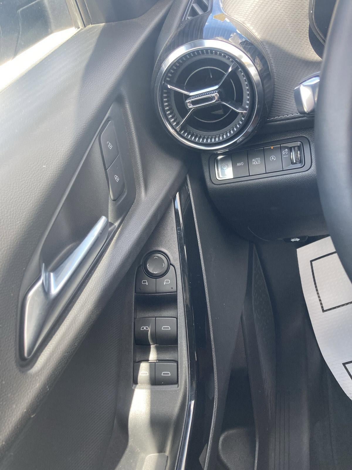 Used 2025 Chevrolet Equinox LT AWD/4WD image 18
