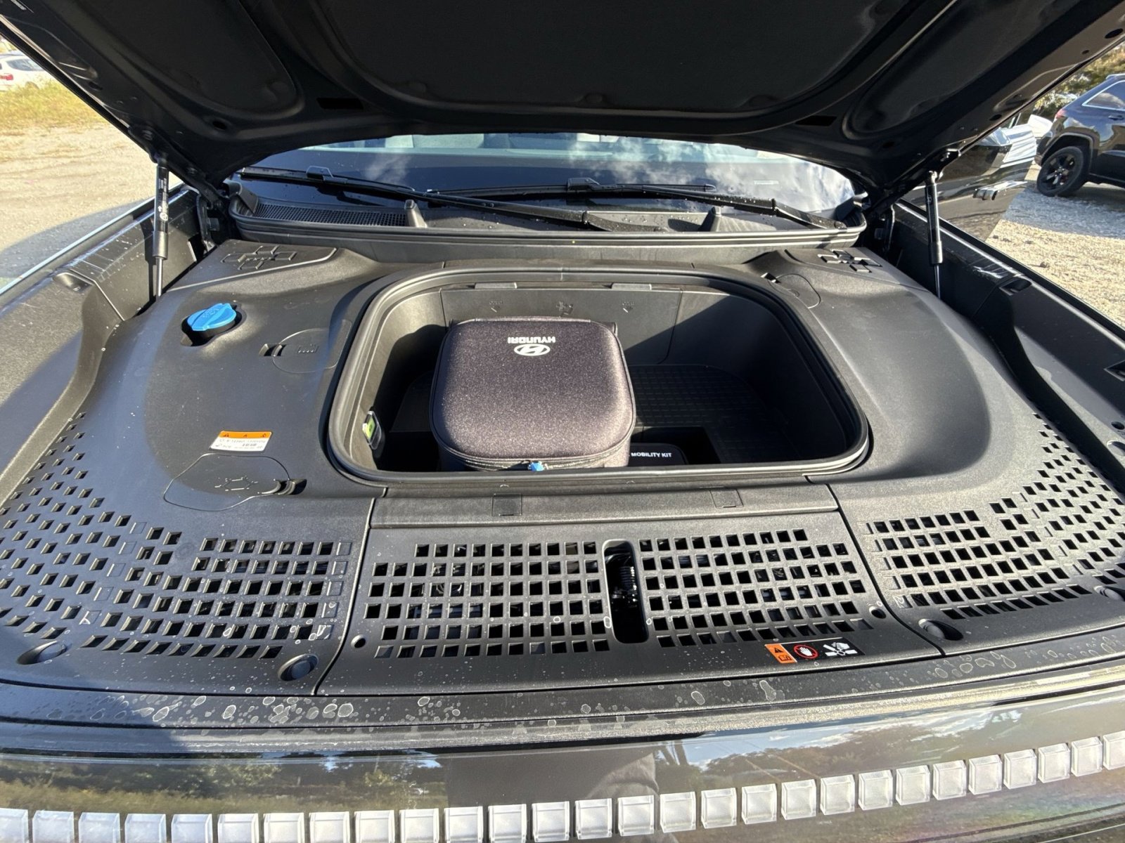 New 2026 Hyundai Ioniq 9 SE image 28