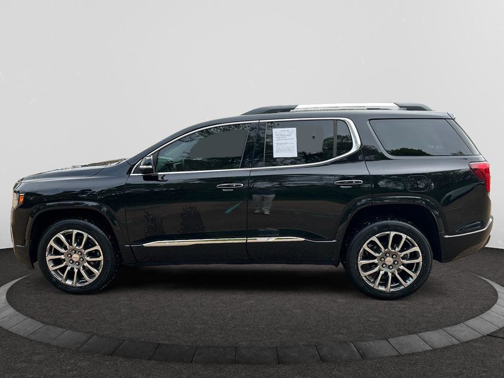 Used 2022 GMC Acadia Denali w/ Denali Ultimate Package image 2