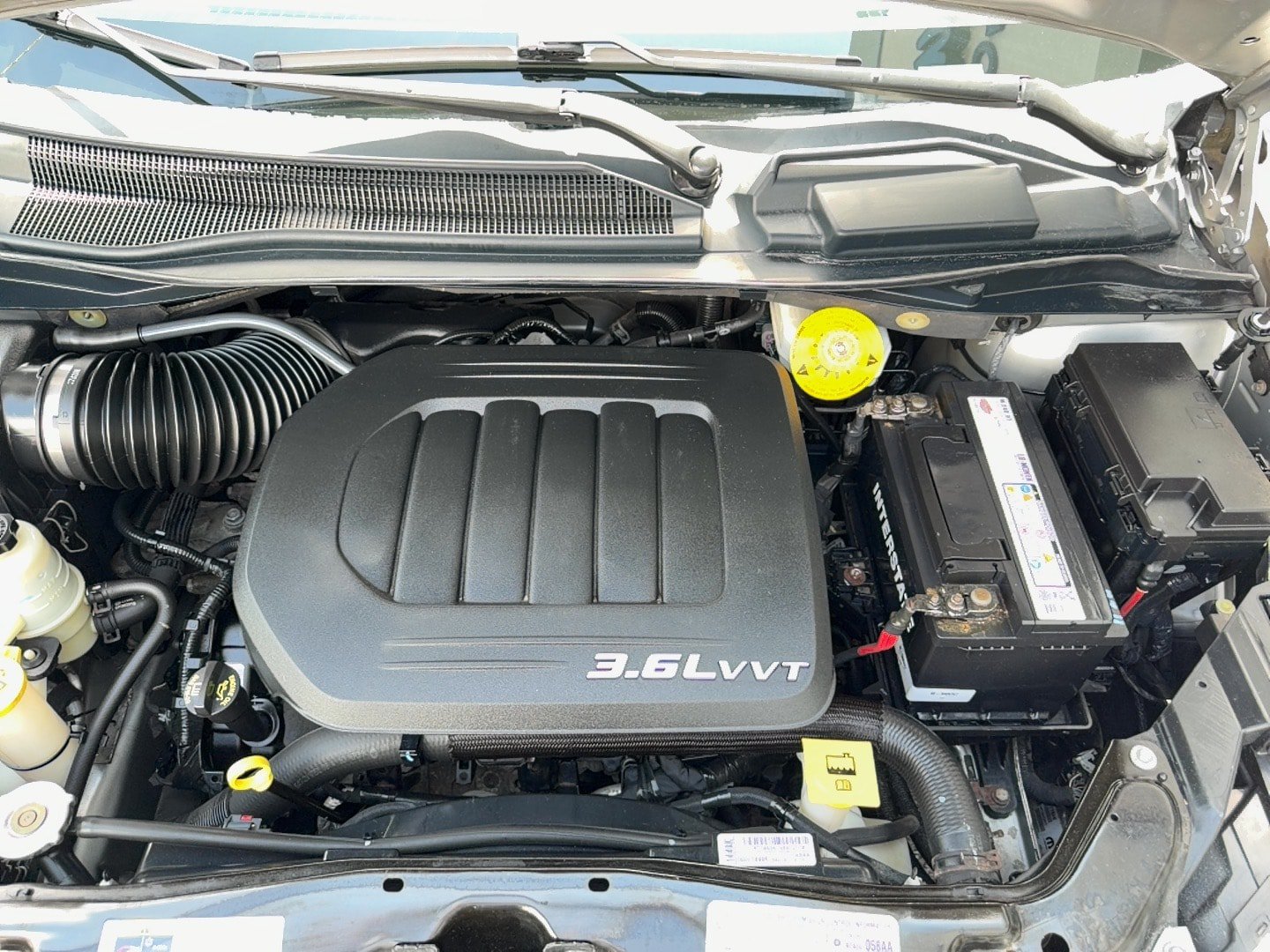 Used 2014 Chrysler Town & Country Touring-L w/ Driver Convenience Group FWD image 26