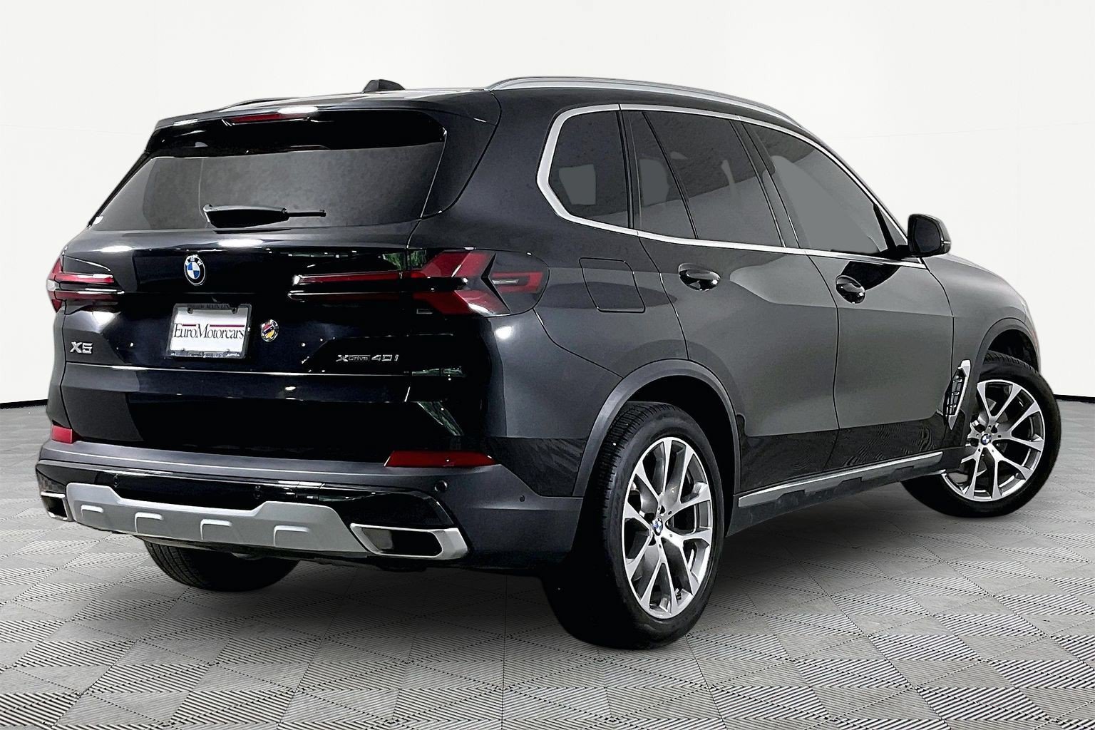 Certified 2025 BMW X5 xDrive40i w/ Premium Package AWD/4WD image 7