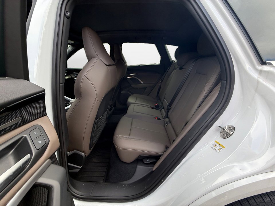 New 2025 Audi Q5 Premium Plus image 13