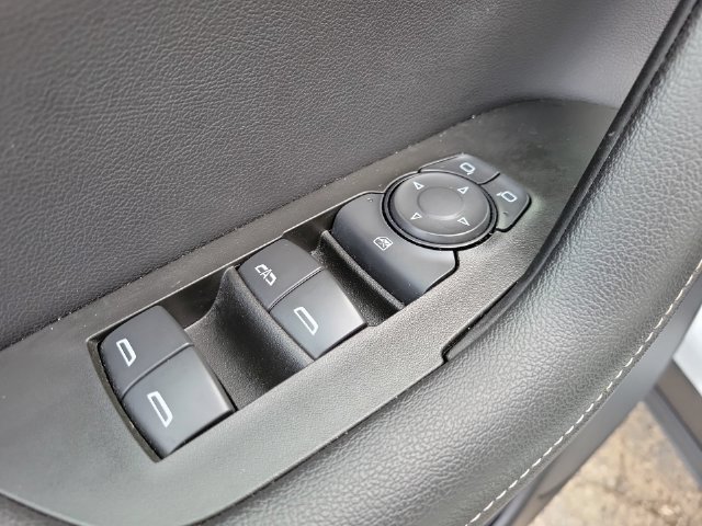 Certified 2025 Chevrolet Blazer LT FWD image 28