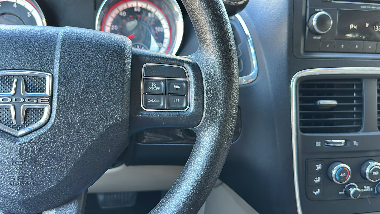 Used 2014 Dodge Grand Caravan SE w/ Quick Order Package 29E SE image 16