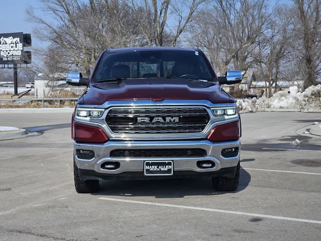 Used 2023 RAM 1500 Limited AWD/4WD image 2