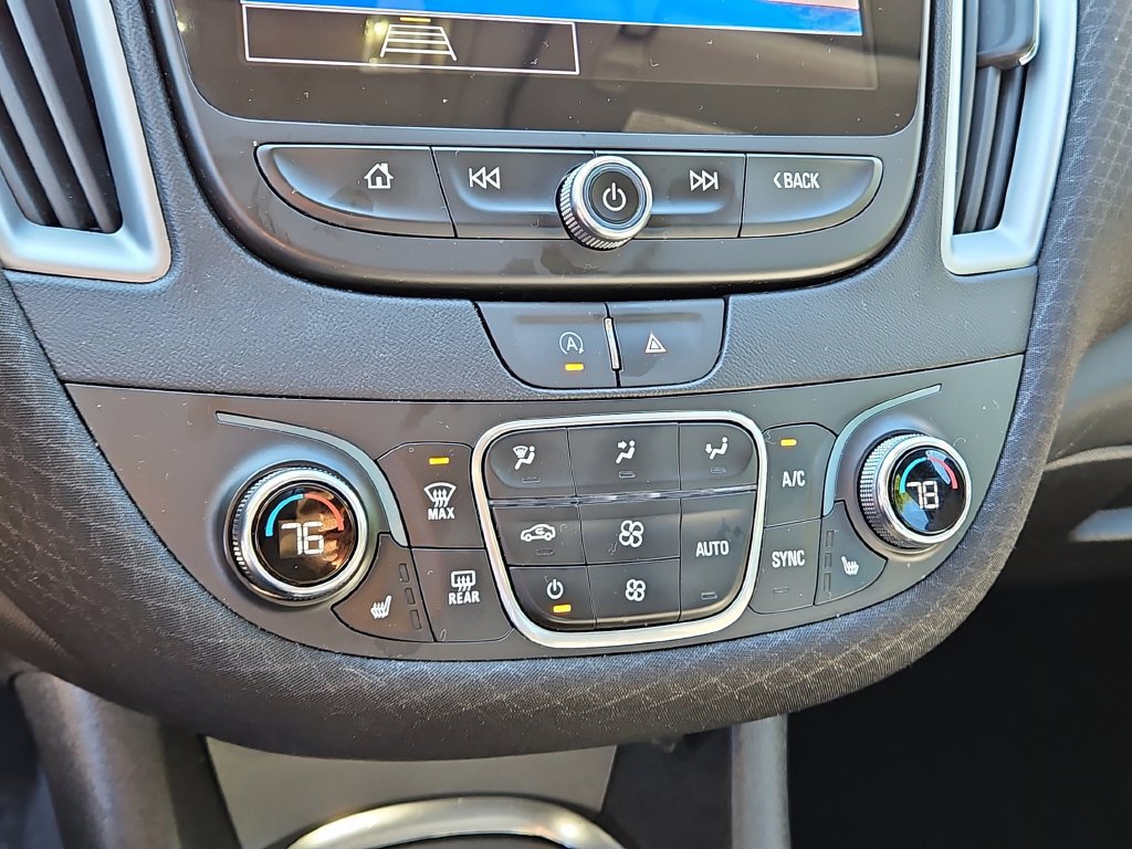 Used 2023 Chevrolet Malibu LT FWD image 33