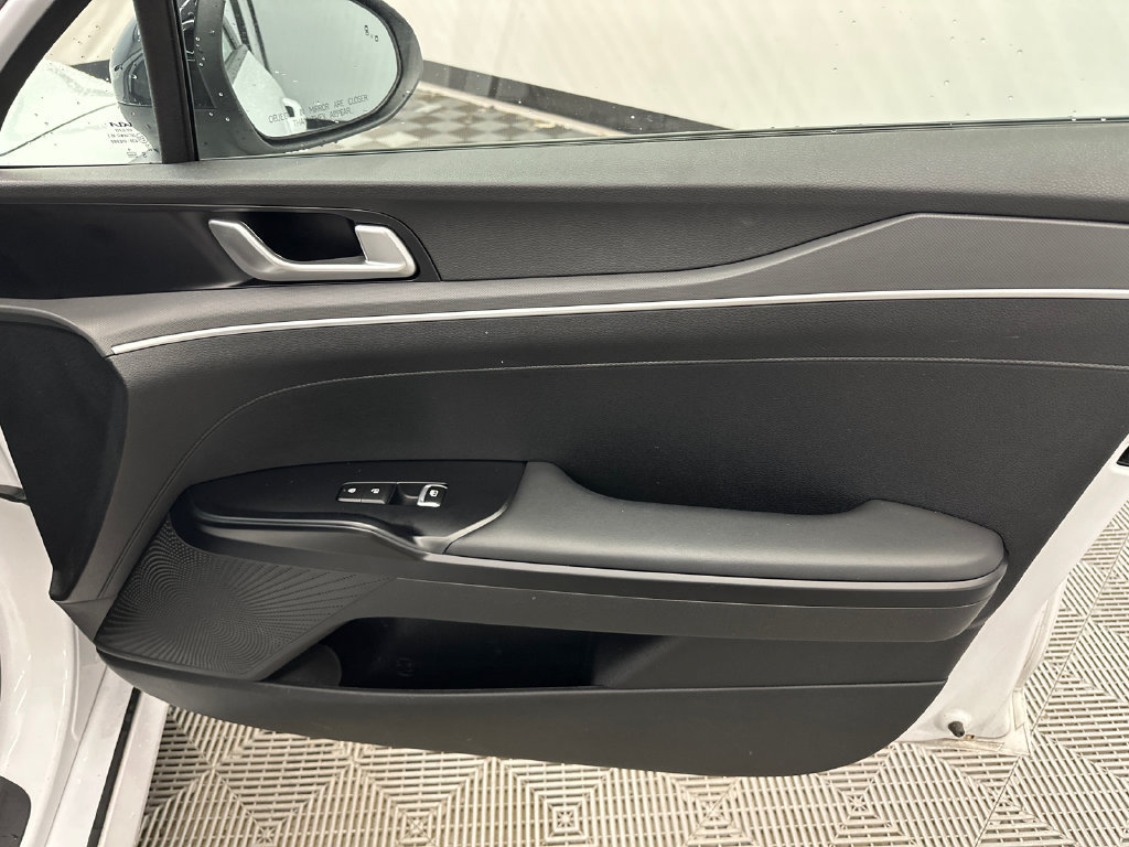 Used 2023 Kia K5 GT-Line w/ GT-Line Premium Package FWD image 15