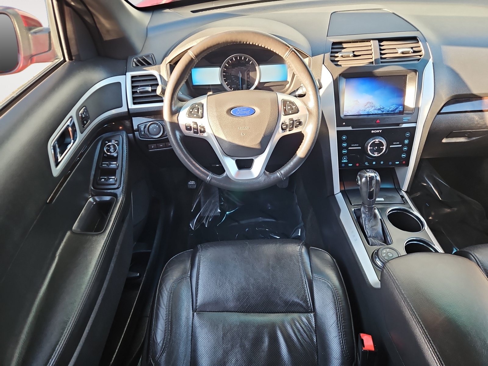 Used 2014 Ford Explorer Limited w/ Equipment Group 302A AWD/4WD image 10