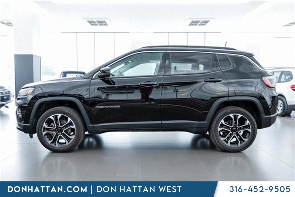 Used 2022 Jeep Compass Limited image 2