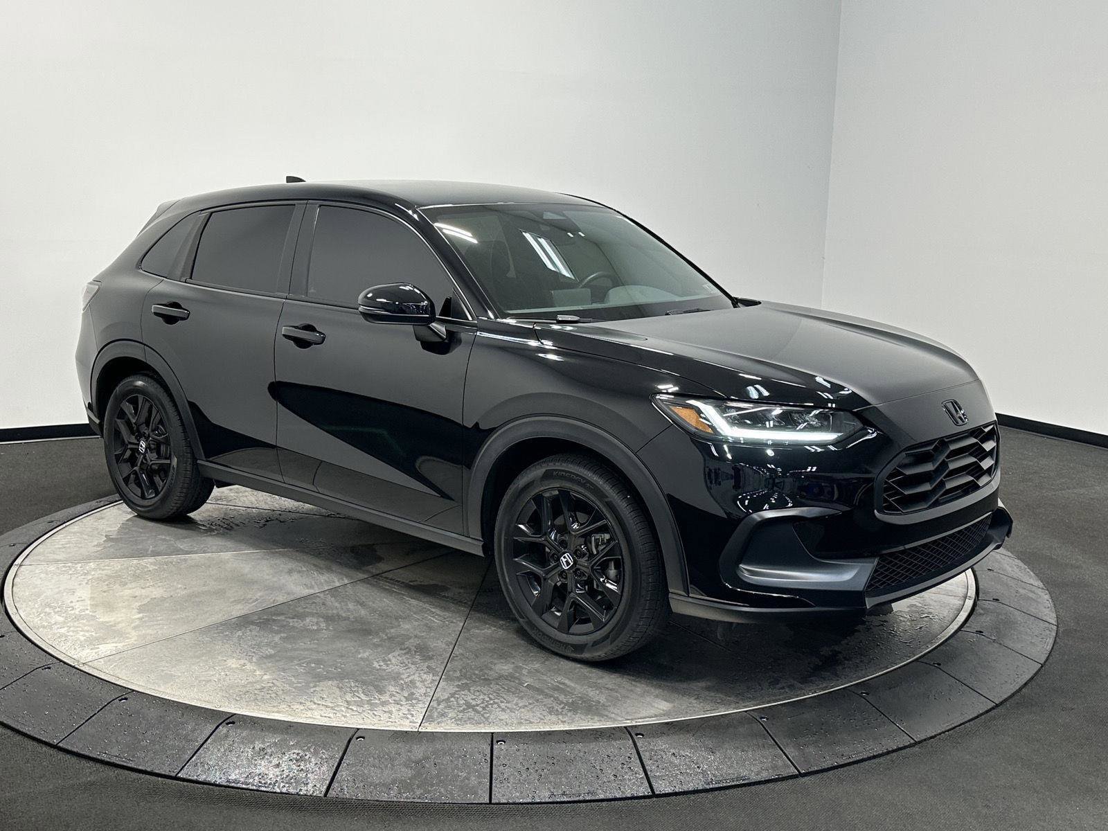 Used 2024 Honda HR-V Sport image 2