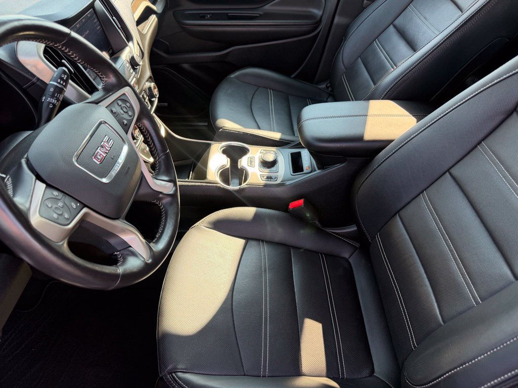 Used 2022 GMC Terrain Denali w/ Black Diamond Edition AWD/4WD image 28