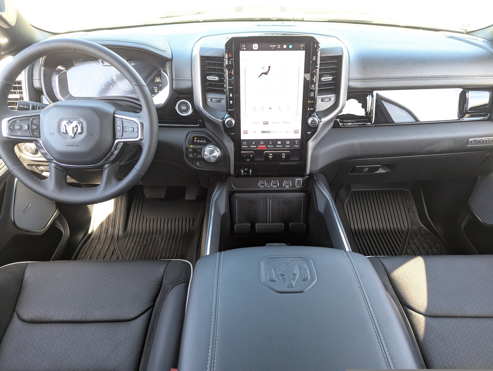 Used 2026 RAM 1500 Laramie w/ Night Edition image 15