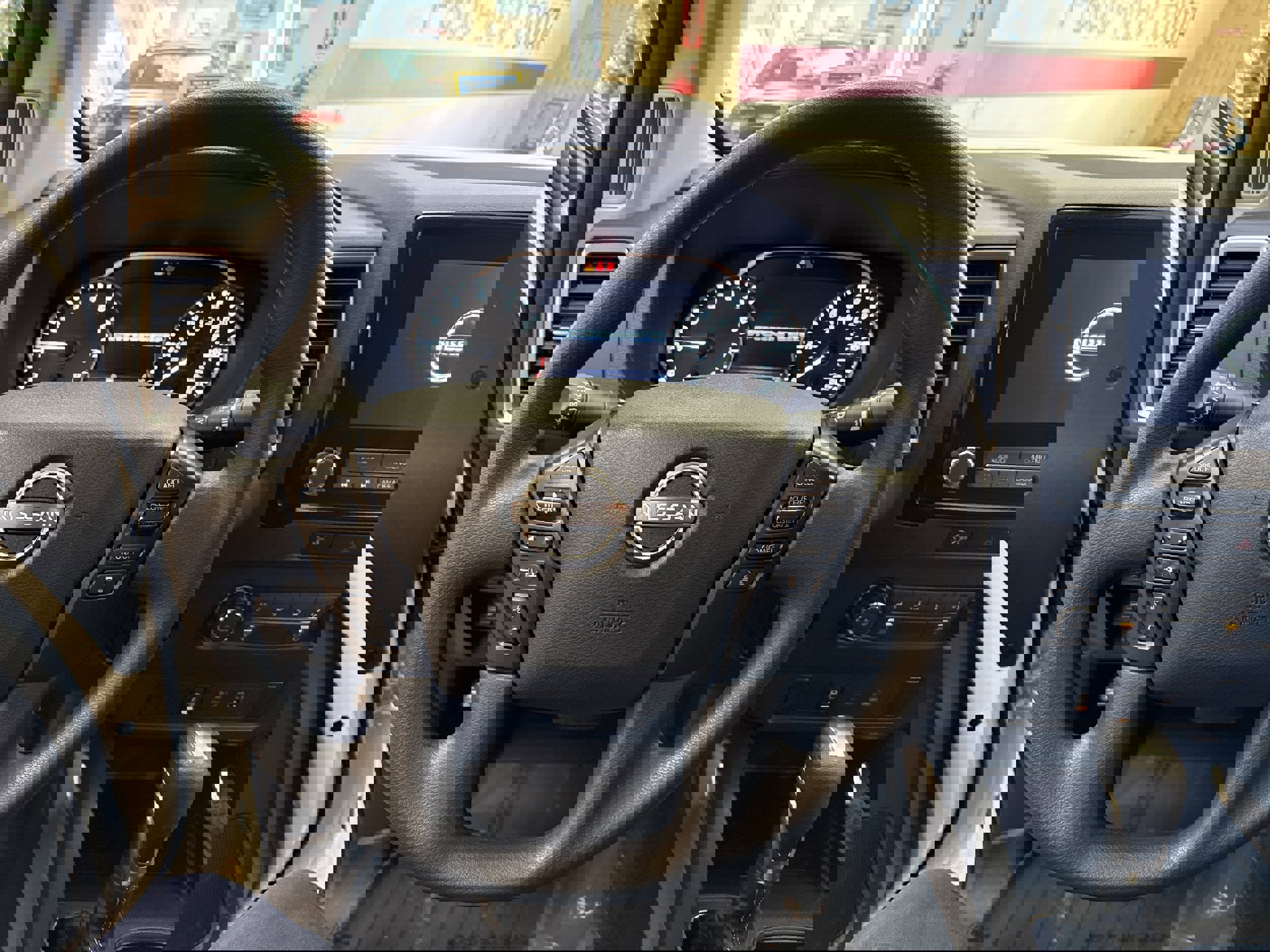 Used 2024 Nissan Frontier SV w/ Technology Package image 29