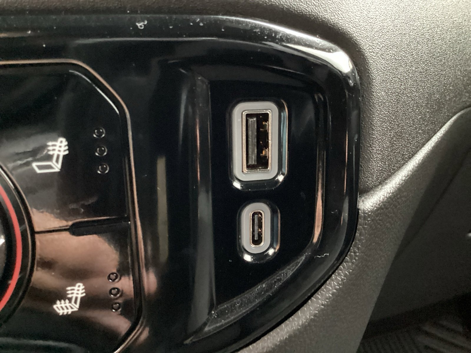 Certified 2024 GMC Sierra 1500 Elevation image 26