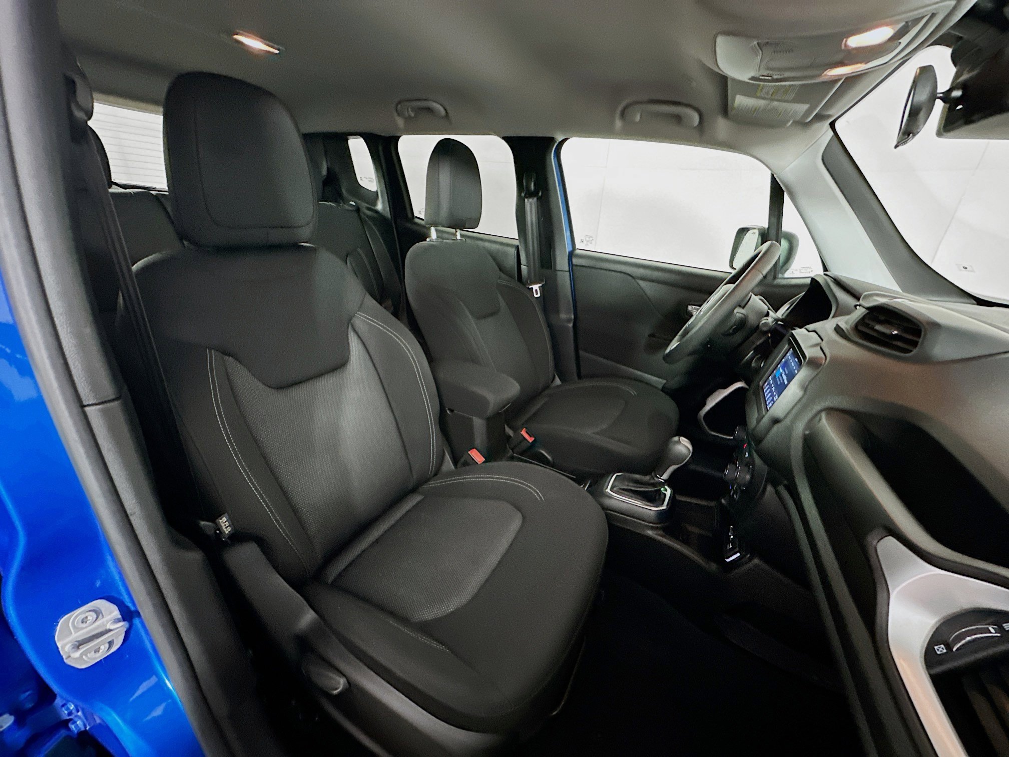 Used 2020 Jeep Renegade Sport image 28