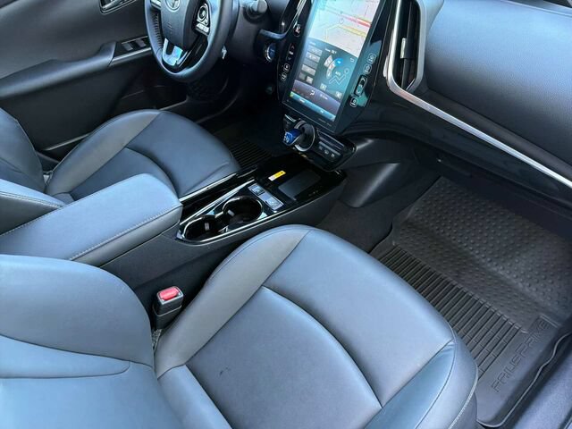 Used 2022 Toyota Prius Prime XLE FWD image 20