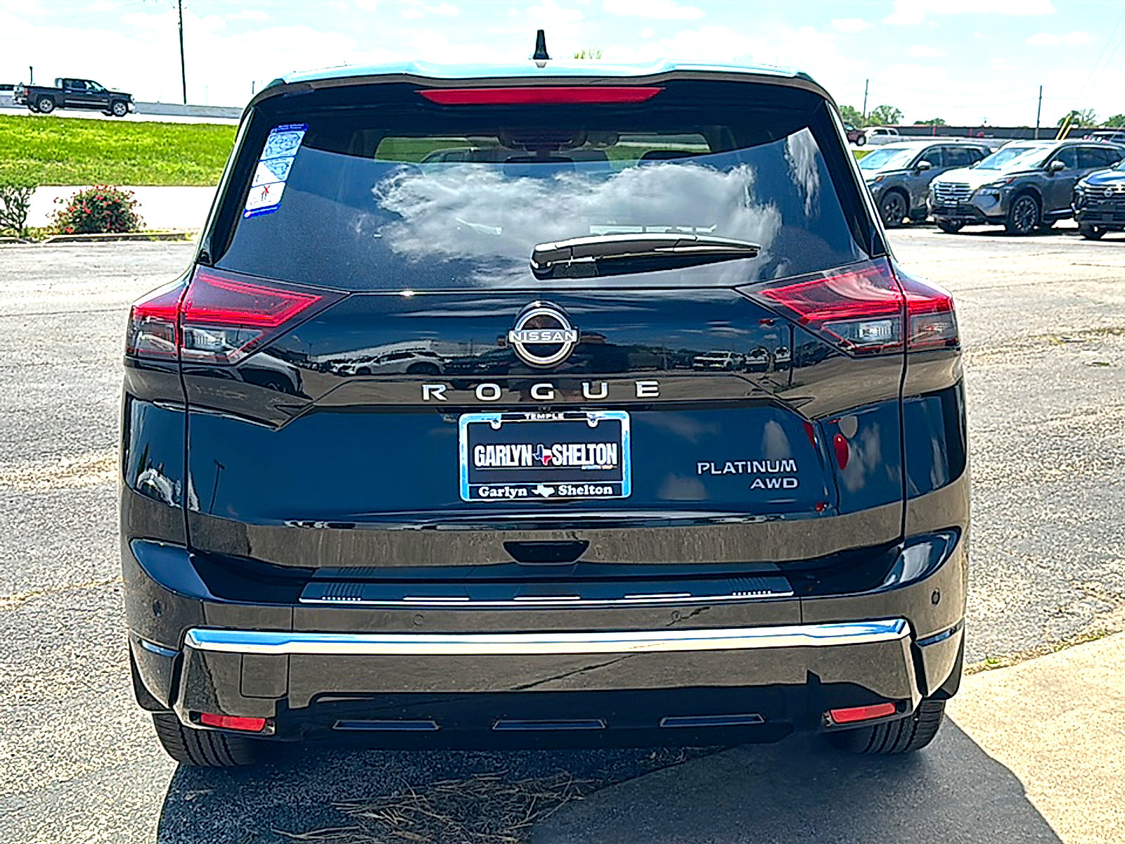 New 2026 Nissan Rogue Platinum w/ Platinum Premium Package AWD/4WD image 7