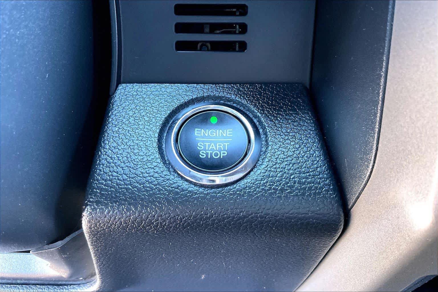 Used 2021 Ford Expedition XLT AWD/4WD image 33