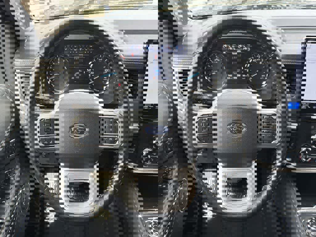 Used 2024 Ford Expedition Max XLT image 12