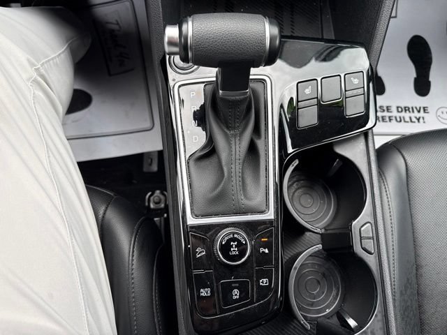 Used 2024 Kia Sportage EX AWD/4WD image 17