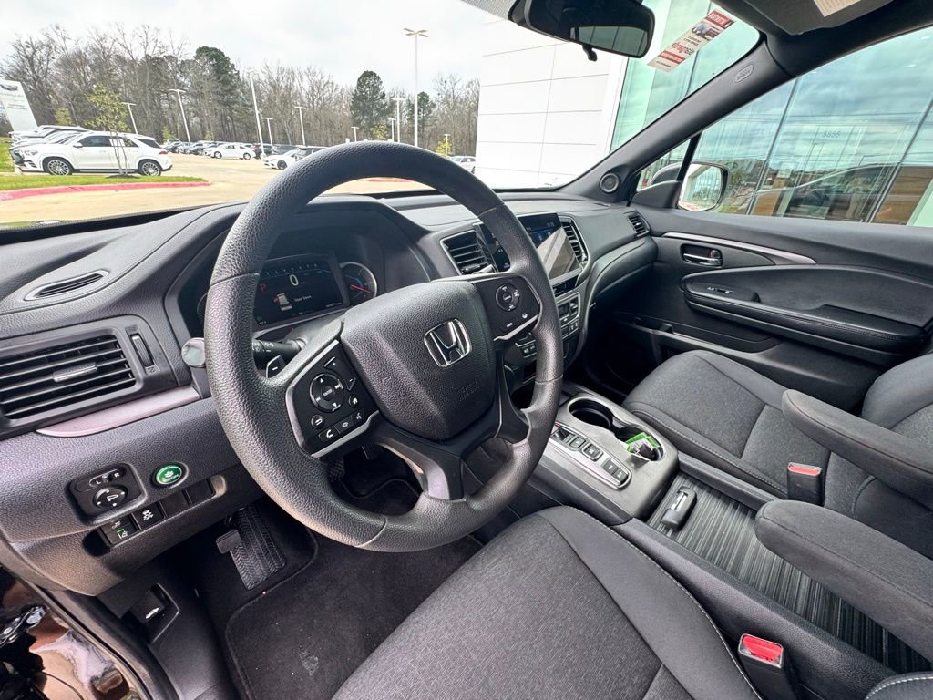 Used 2021 Honda Passport Sport image 12
