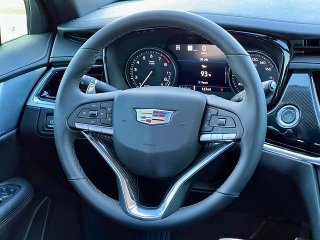 New 2024 Cadillac XT6 Sport w/ LPO, ONYX Package image 26