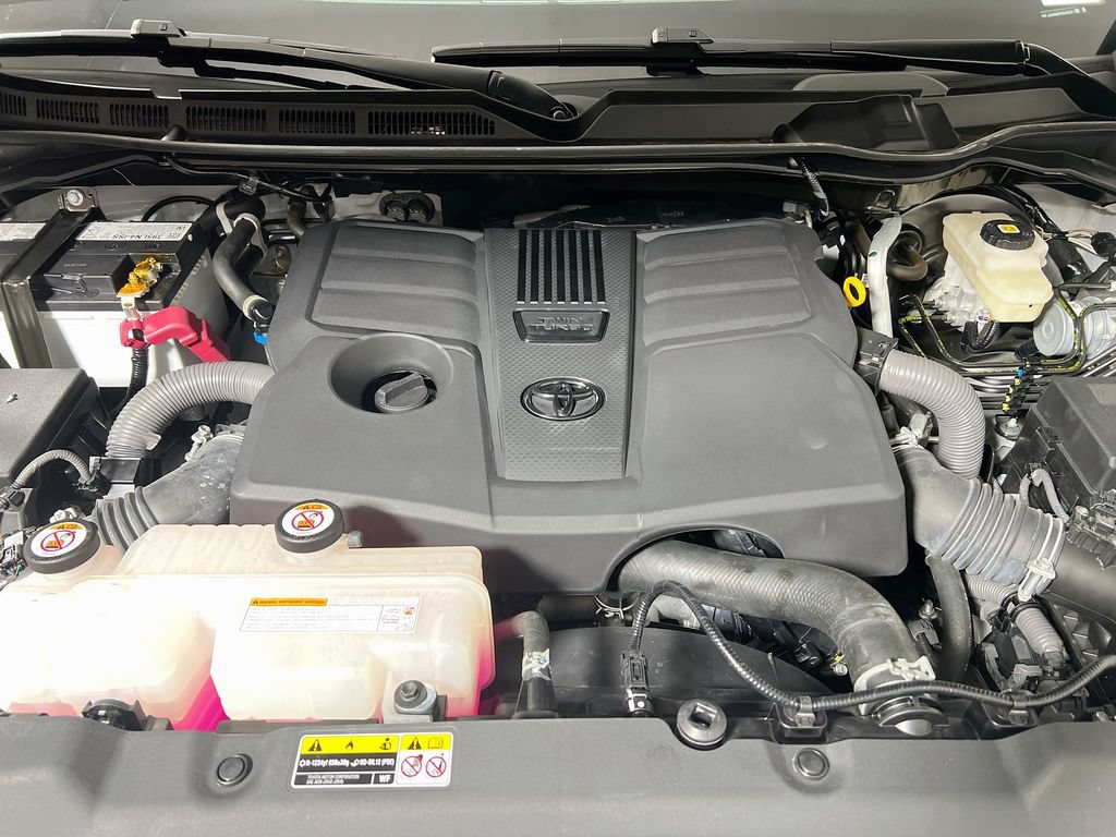 Used 2023 Toyota Tundra Limited AWD/4WD image 27