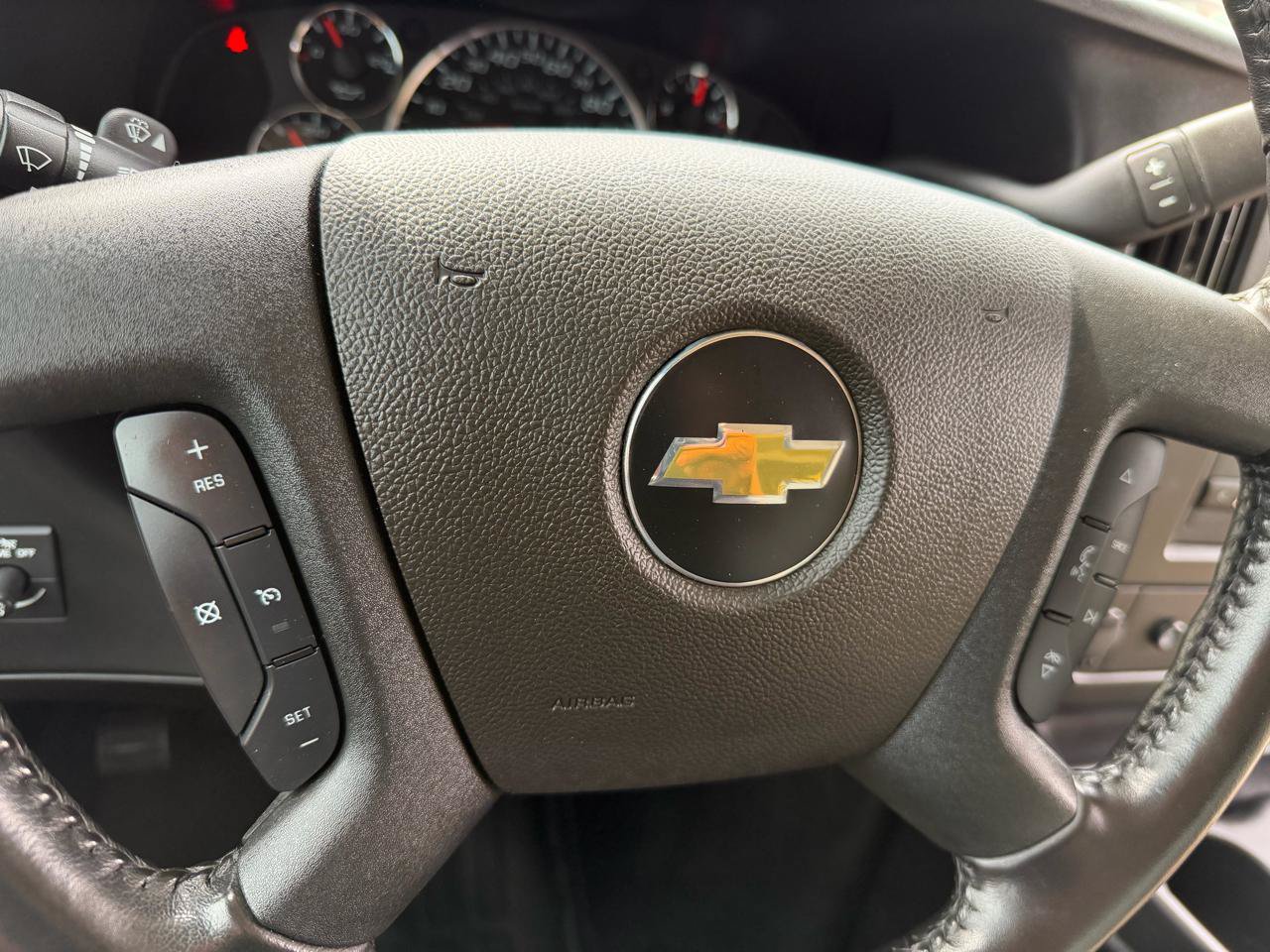 Used 2022 Chevrolet Express 2500 w/ Safety Package RWD image 18
