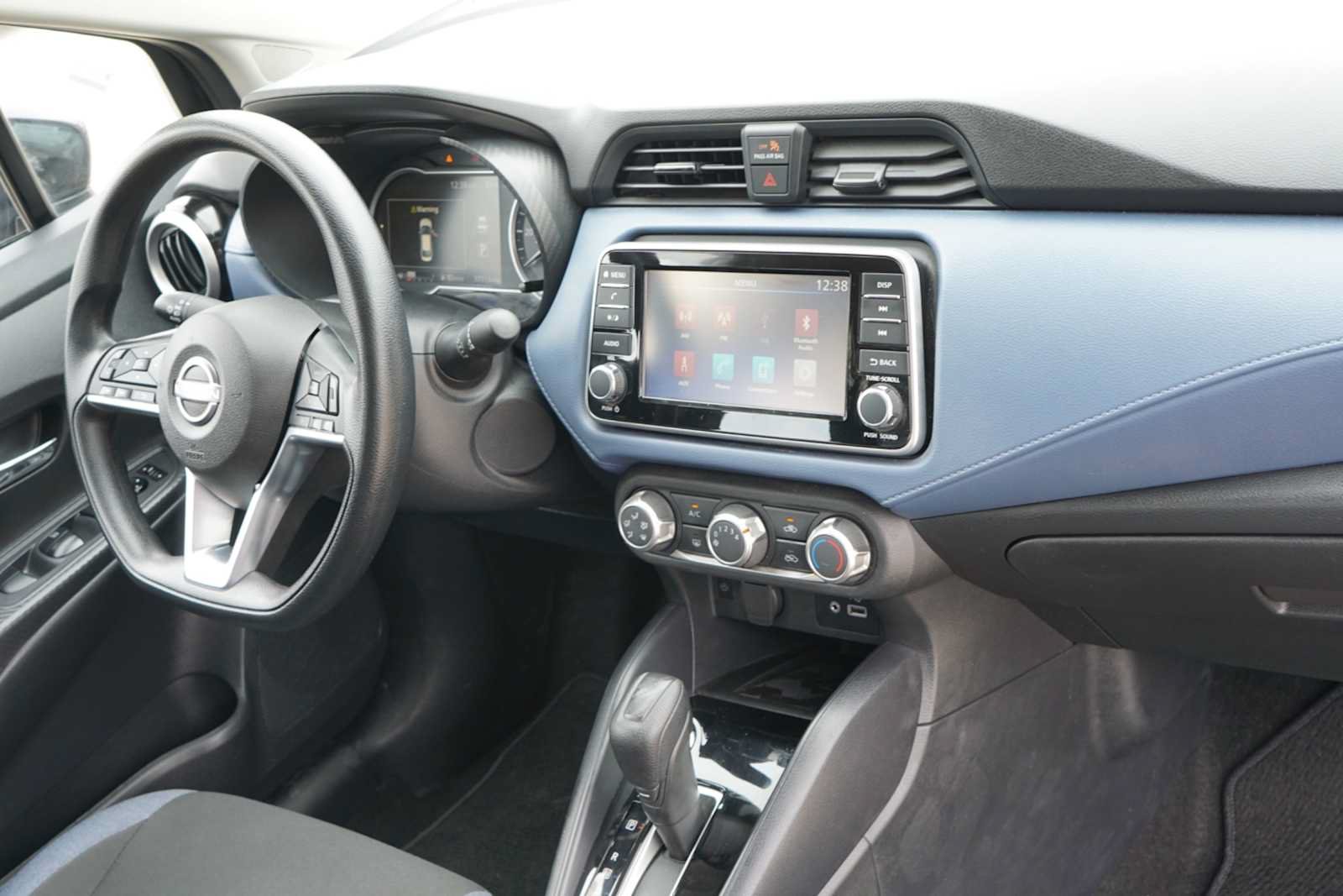 Used 2025 Nissan Versa SV FWD image 25