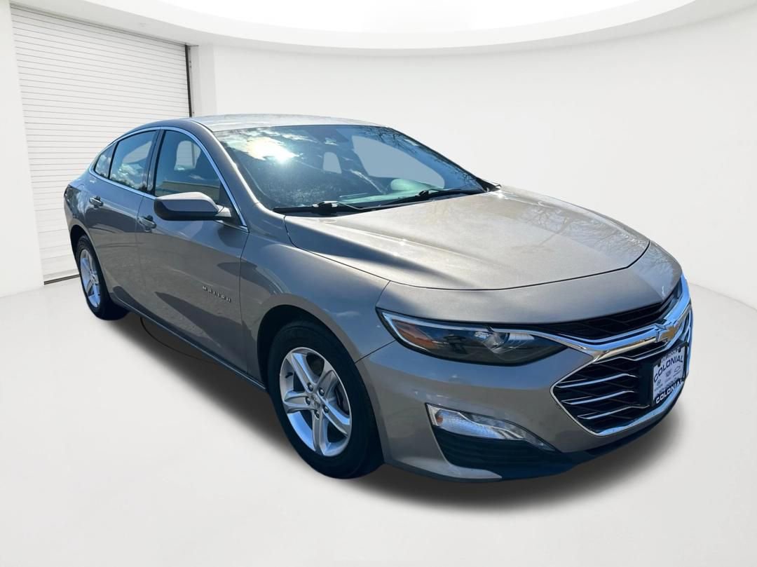 Used 2023 Chevrolet Malibu LT FWD image 3