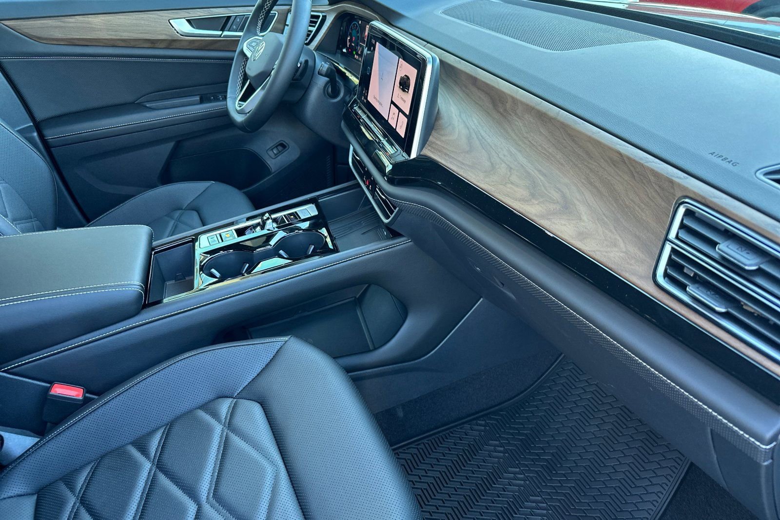 New 2026 Volkswagen Atlas SE image 16