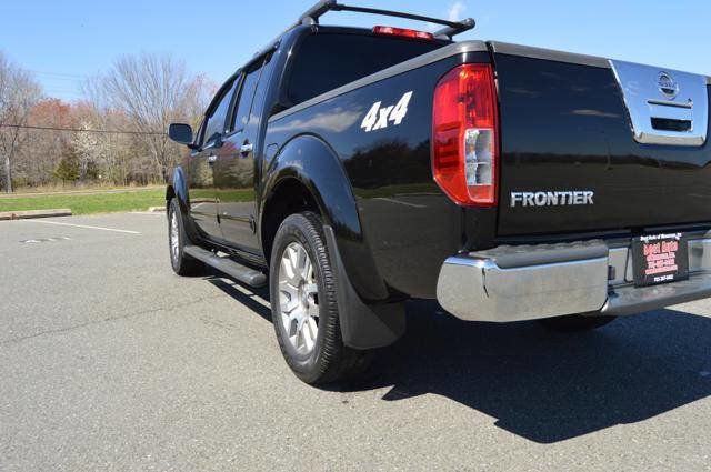 Used 2012 Nissan Frontier SL w/ Moonroof Pkg image 56
