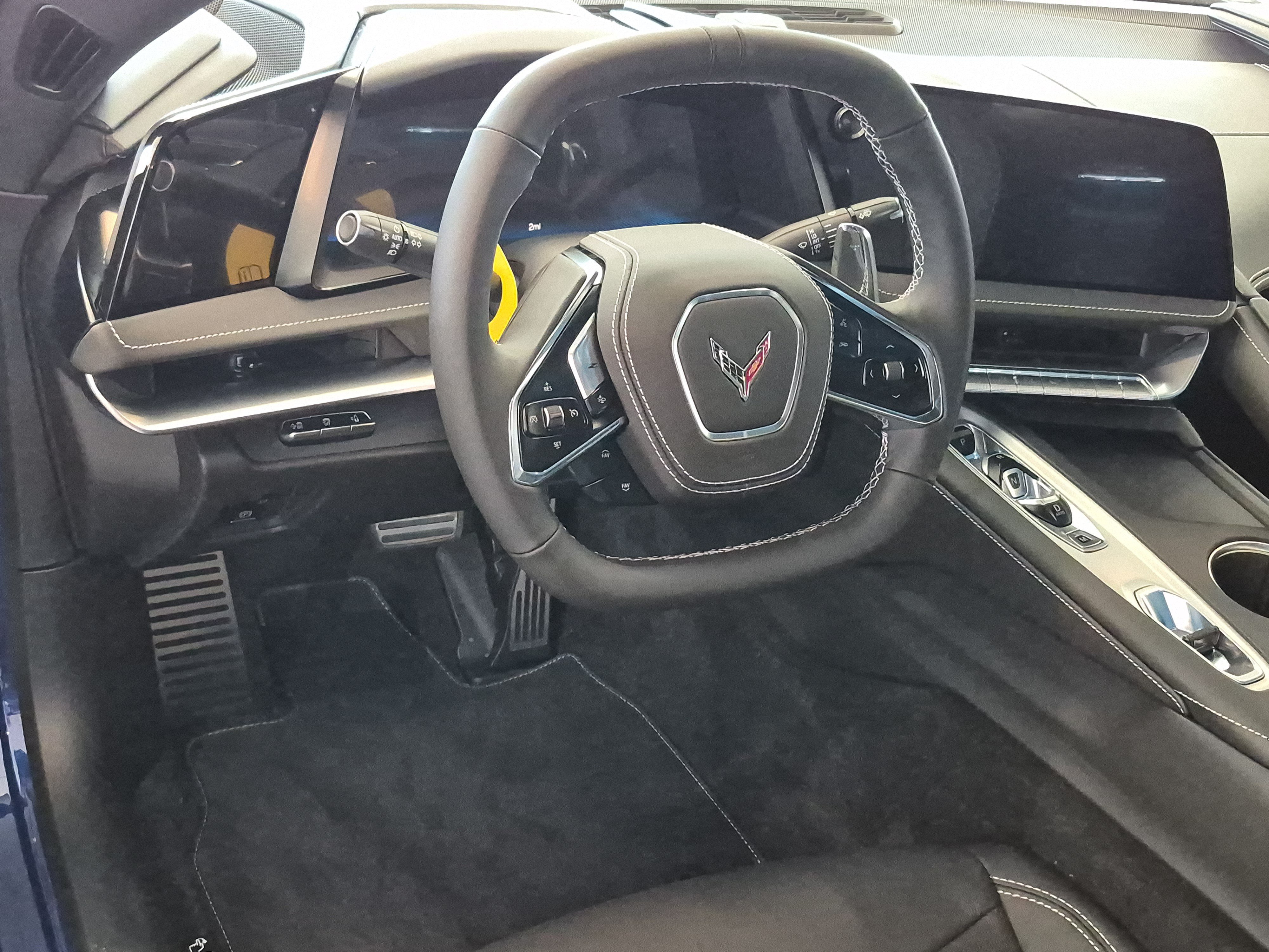 New 2027 Chevrolet Corvette Stingray Coupe w/ Z51 Performance Package RWD image 14