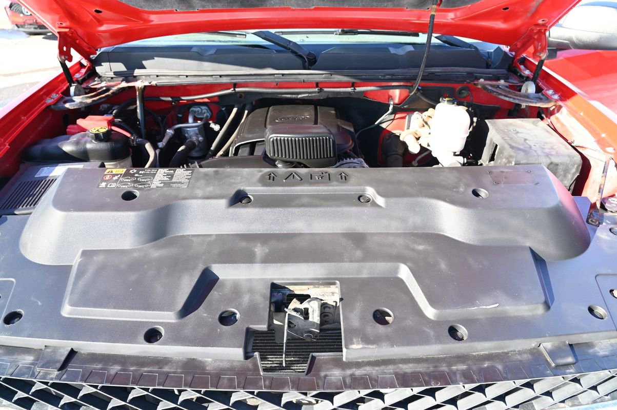 Used 2014 Chevrolet Silverado 2500 W/T w/ Snow Plow Prep Package image 16