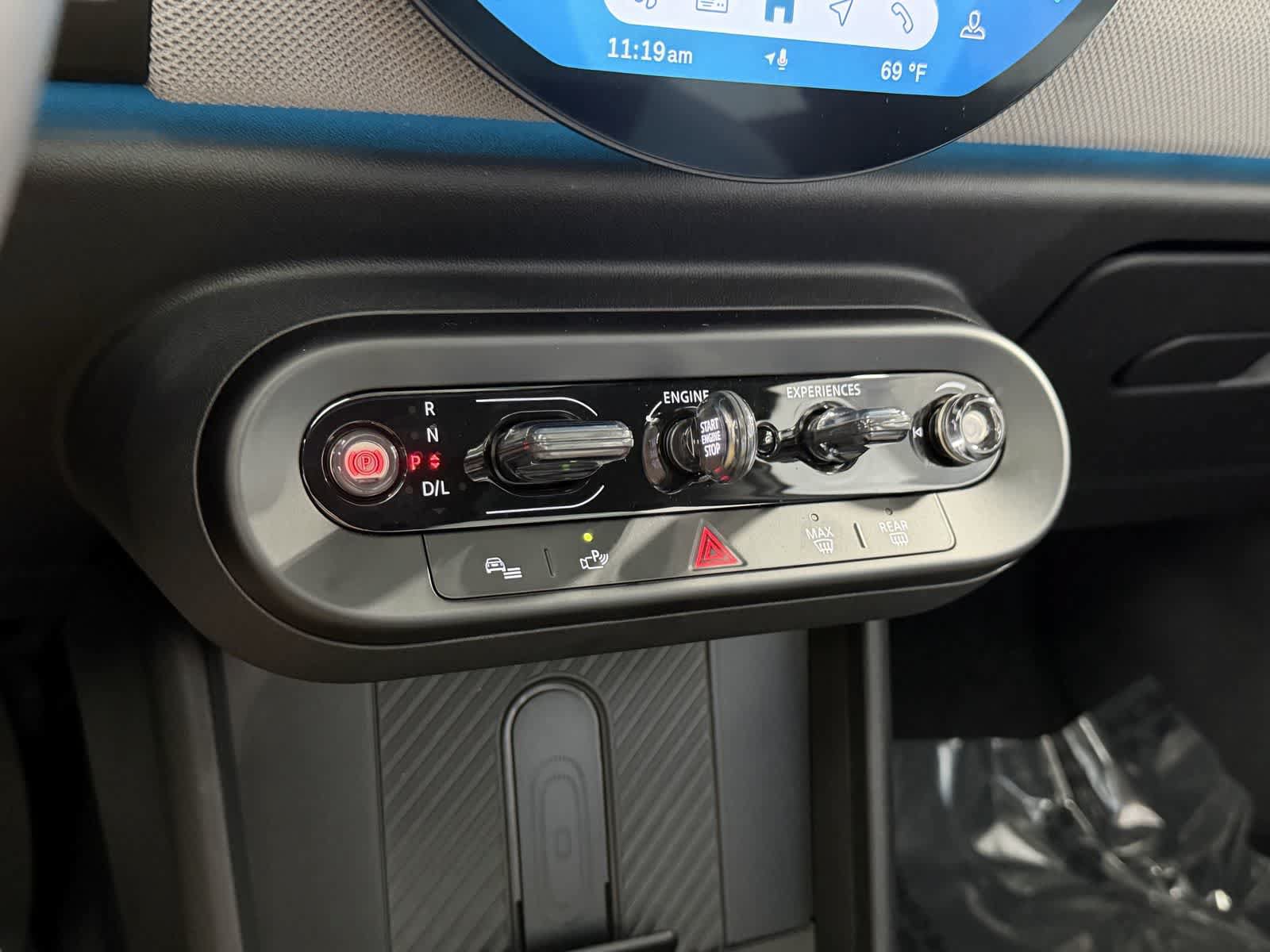 Used 2025 MINI Cooper 2-Door Hardtop FWD image 20