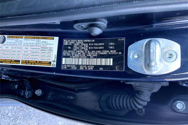 Used 2020 Lexus GX 460 Premium w/ Premium Package image 21