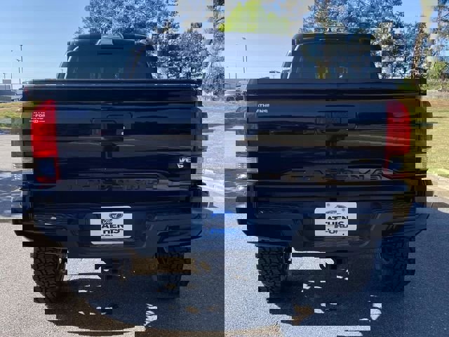 Used 2017 Toyota Tacoma TRD Sport w/ Tow Package (A/T) image 4