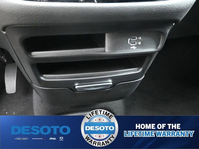 New 2026 Chrysler Pacifica Select image 25
